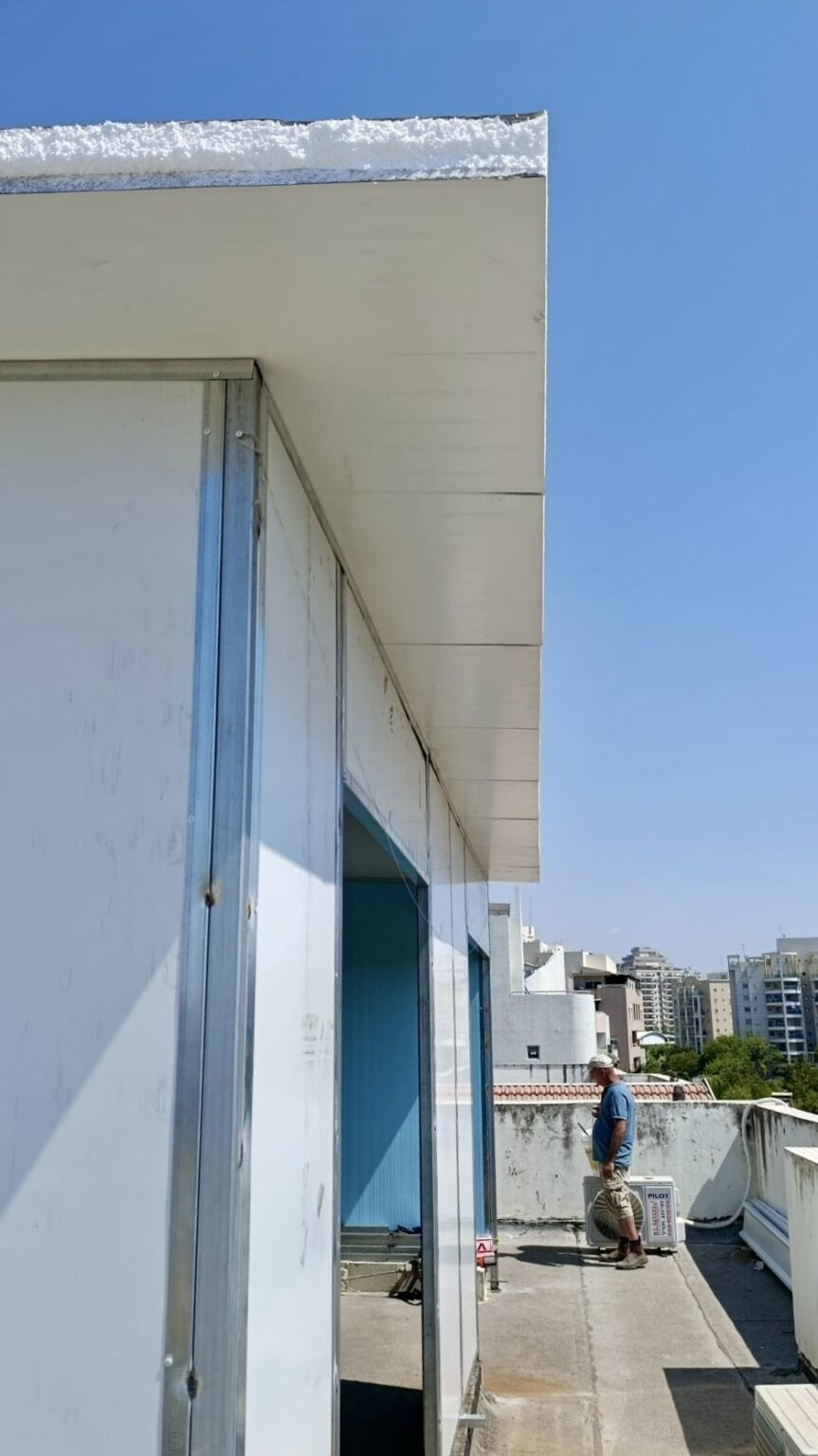 תוספת בנייה לבניין קיים אם המושבות
